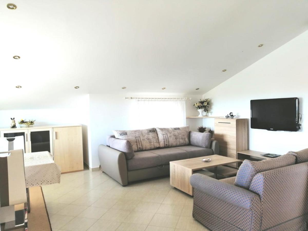 Lovely Sea View House In Malinska Island Krk Exterior foto